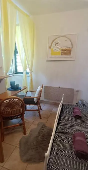Little Heaven Apartment Rovinj 0*,